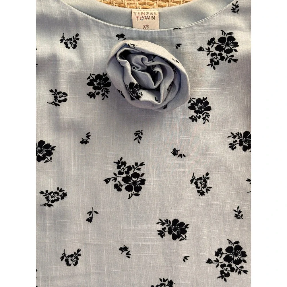 Tinsel Town Midi Dress Womens XS Blue Excellent Floral Rosette Handkerchief‎ Hem
